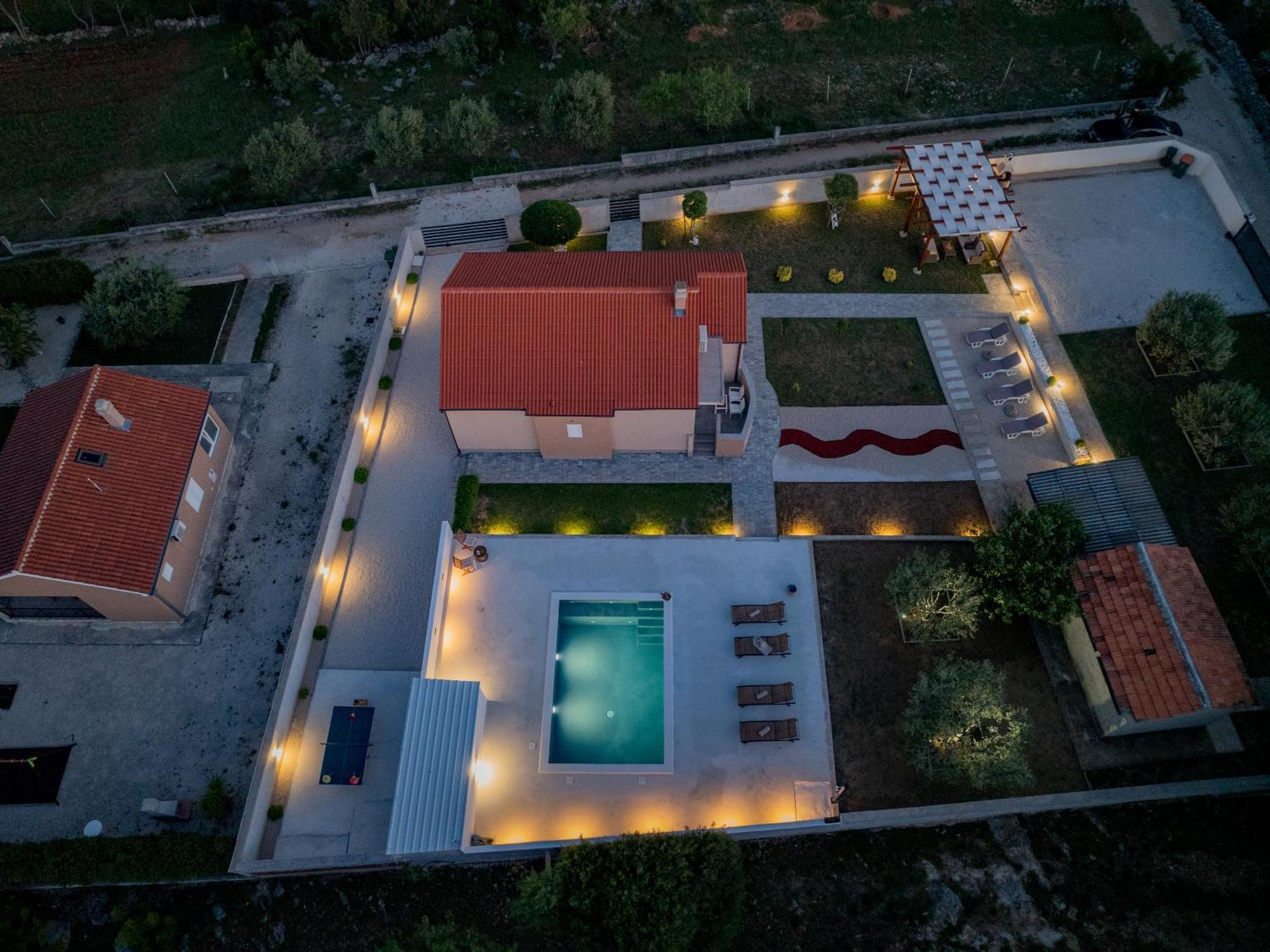 Torino Villa Pridraga Exterior photo